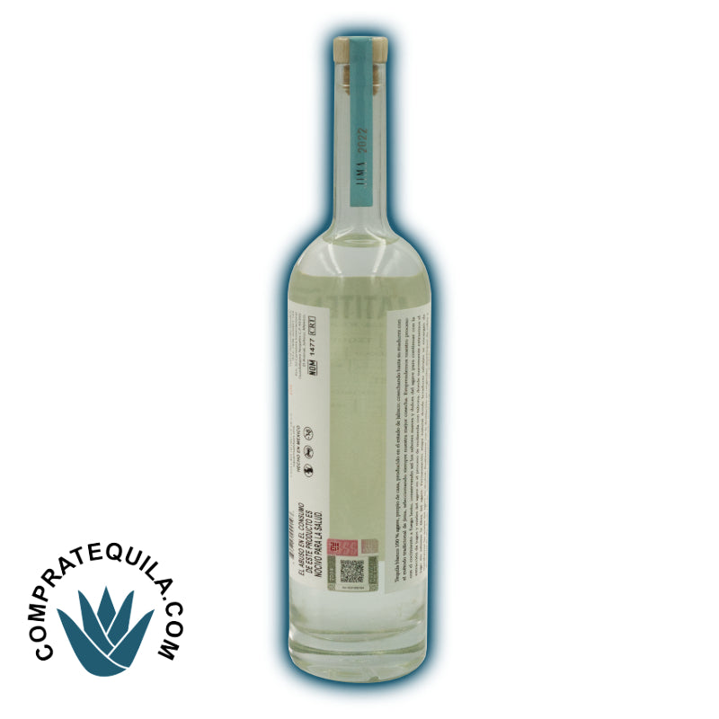 Tequila Amatiteña Blanco: La pureza sin aditivos en cada sorbo, disponible en Compratequila.com